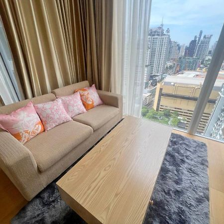 2 Bedroom Luxury Apartment 3 Min Walk From Bts Ekkamai Bangkok Exterior photo