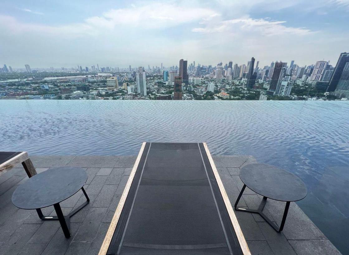 2 Bedroom Luxury Apartment 3 Min Walk From Bts Ekkamai Bangkok Exterior photo