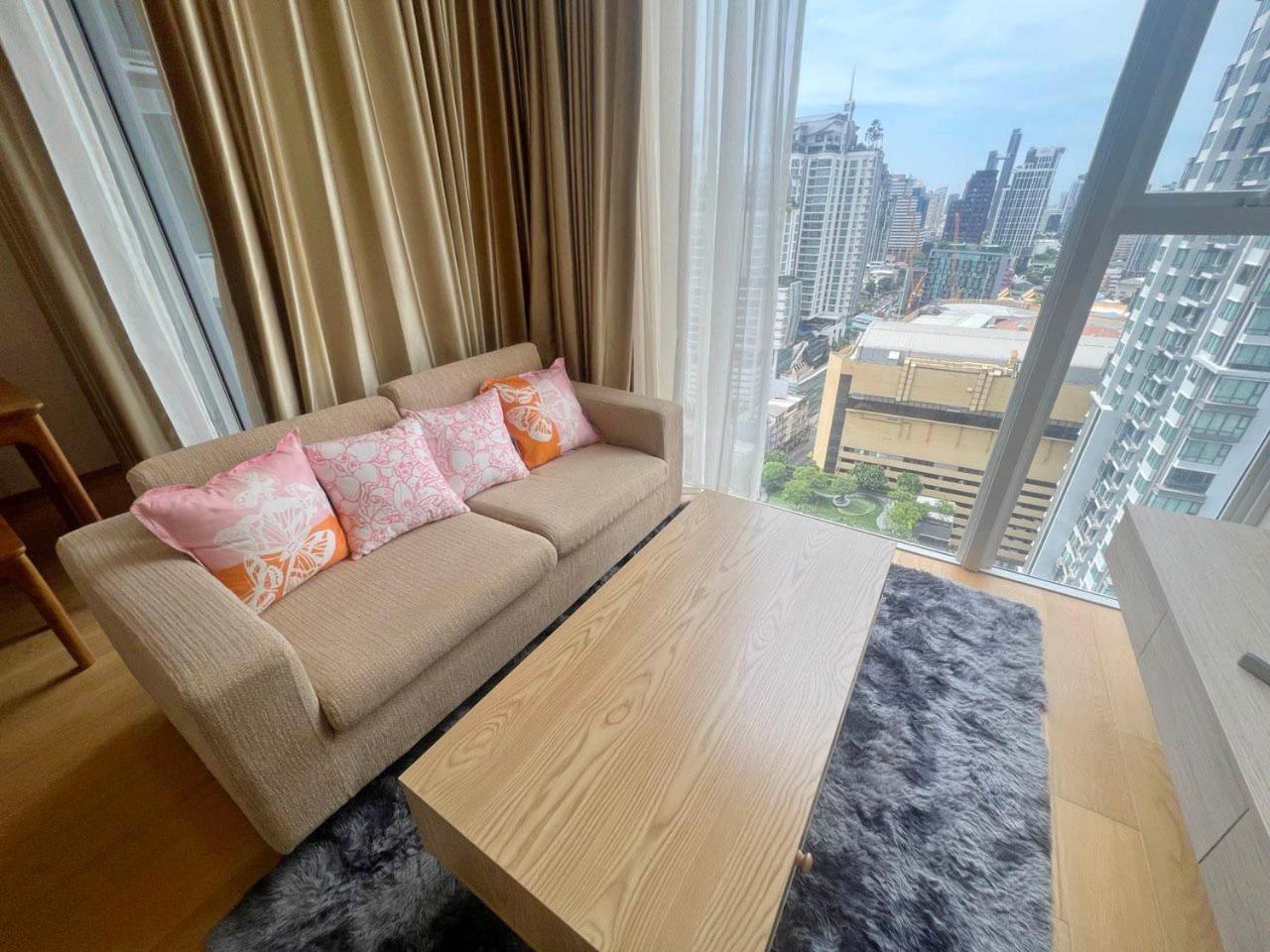 2 Bedroom Luxury Apartment 3 Min Walk From Bts Ekkamai Bangkok Exterior photo